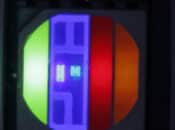 Nur die grüne und blaue LED sind direkt farbabstrahlend. Mint, Amber und die Rot werden über einen blaue LED-Chip und Phosphorkonvertierung erzeugt