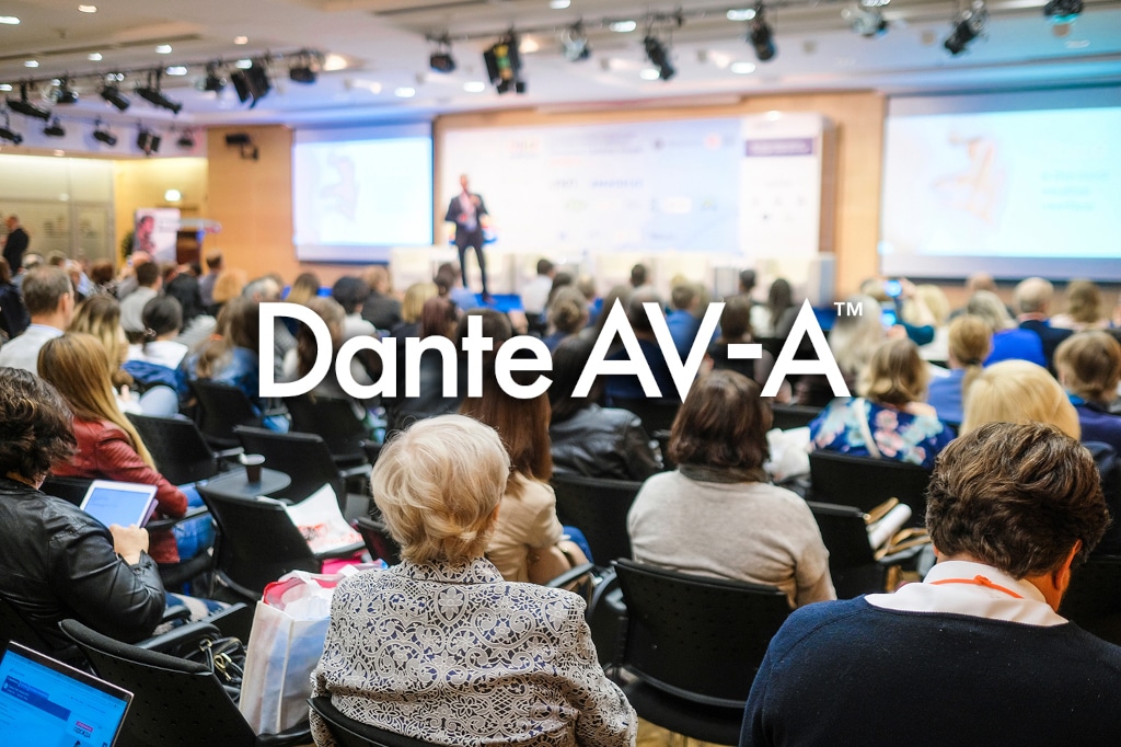 Menschen in einer Konferenz mit dem Schriftzug Dante AV-A