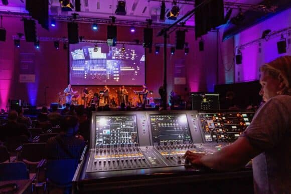 “The young person’s guide to sound reinforcement” – Live Mixing ...