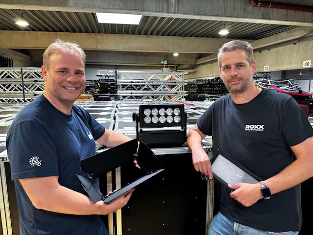 Holger Amann (Geschäftsführer Fournell Showtechnik GmbH) und Sascha Werner (Vertrieb Süd-deutschland und Österreich Roxx)