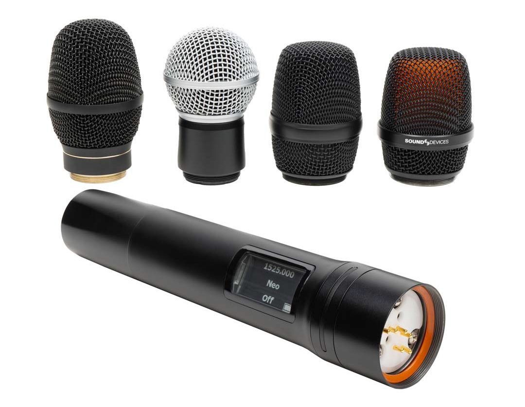 Das Gehäuse des Hand-senders kann für Sonderlackierungen demontiert und je nach Künstler:in getauscht werden