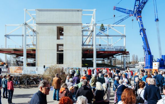 Richtfest für die Erweiterung der Mack-Pyramide
