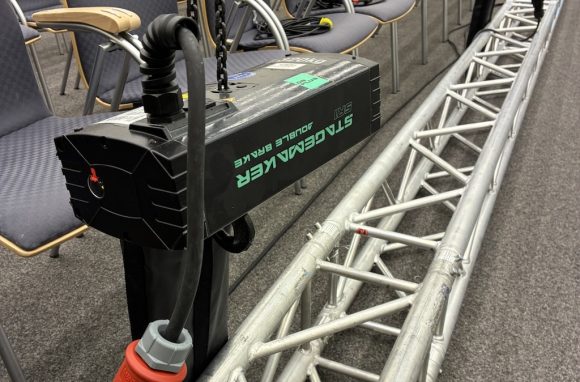 Kap Europa erneuert Kettenzugbestand mit Stagemaker SR1 D8+