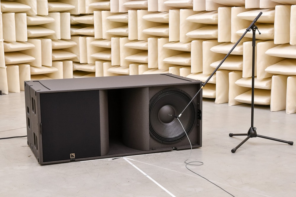 [Image: L-Acoustics-KS28-Copyright-Anselm-Goertz-DSC_2499.jpg]